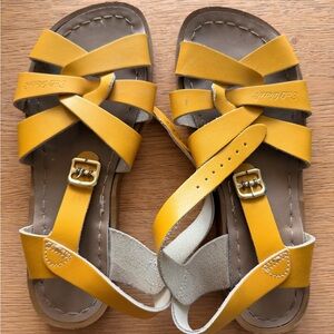 Saltwater Sandals Kids Yellow mustard Size 4